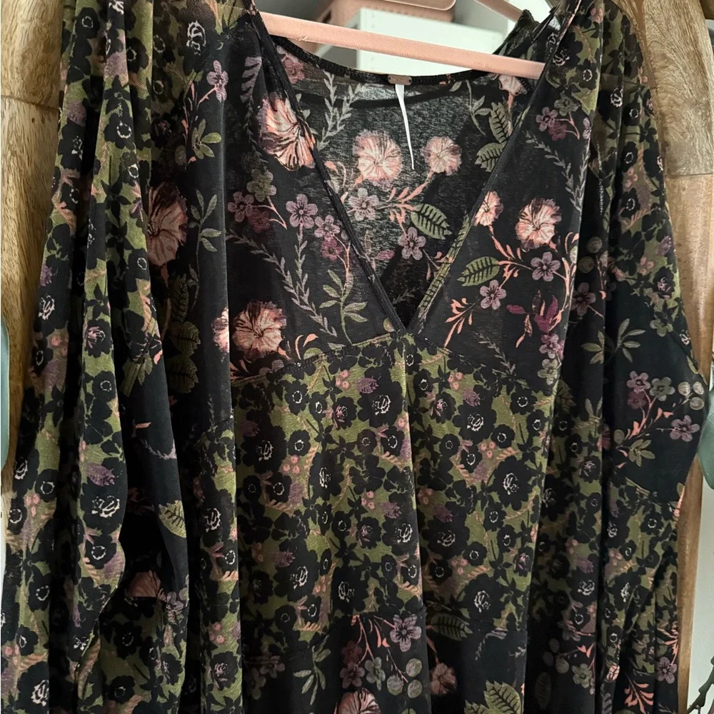 Free People V-Neck Long Sleeve Tunic - Picture 2 of 3